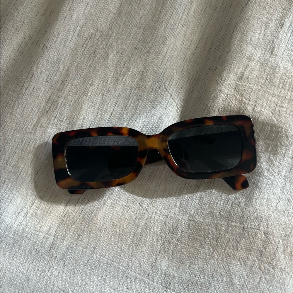 Urban Outfitters Sunglasses